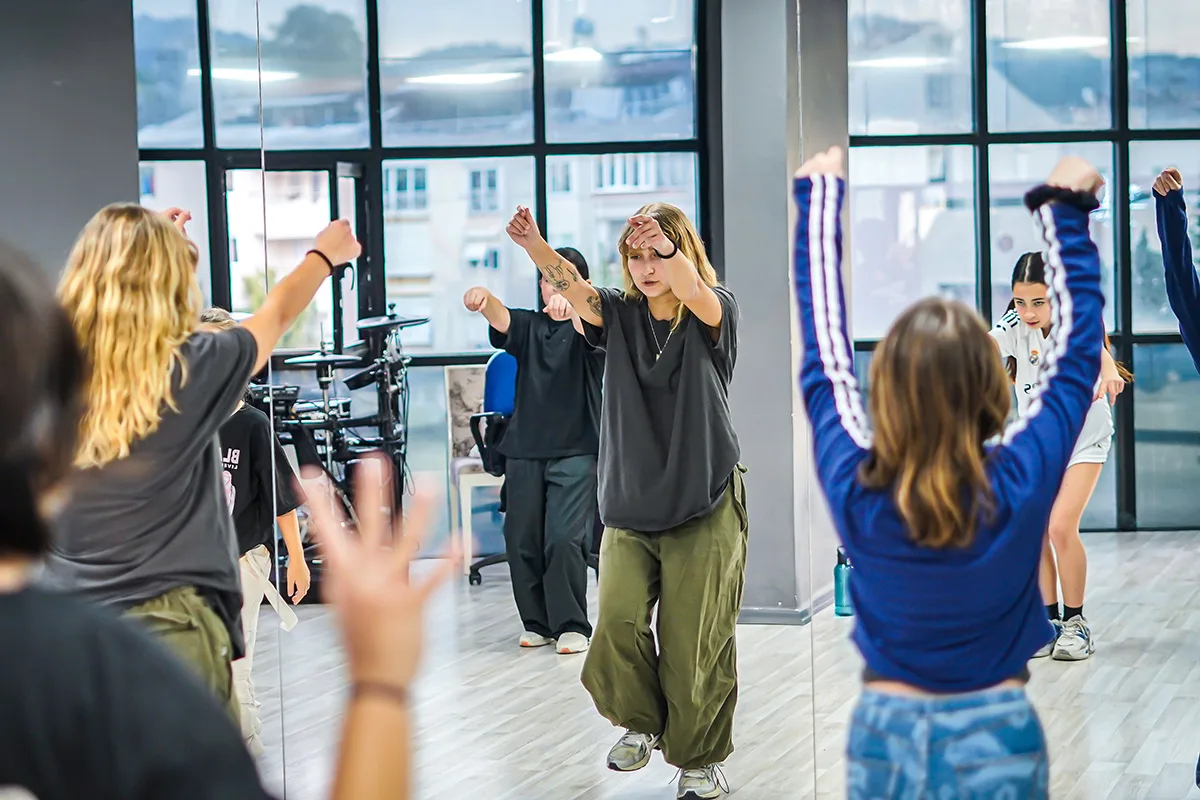 Efe Akıncı Dans Akademisi